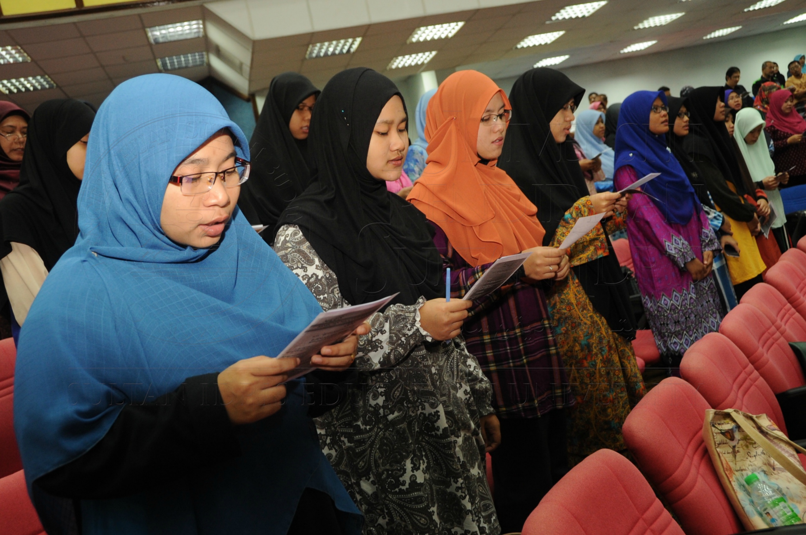 PRO 16 1 MAULIDUR HAS 7318